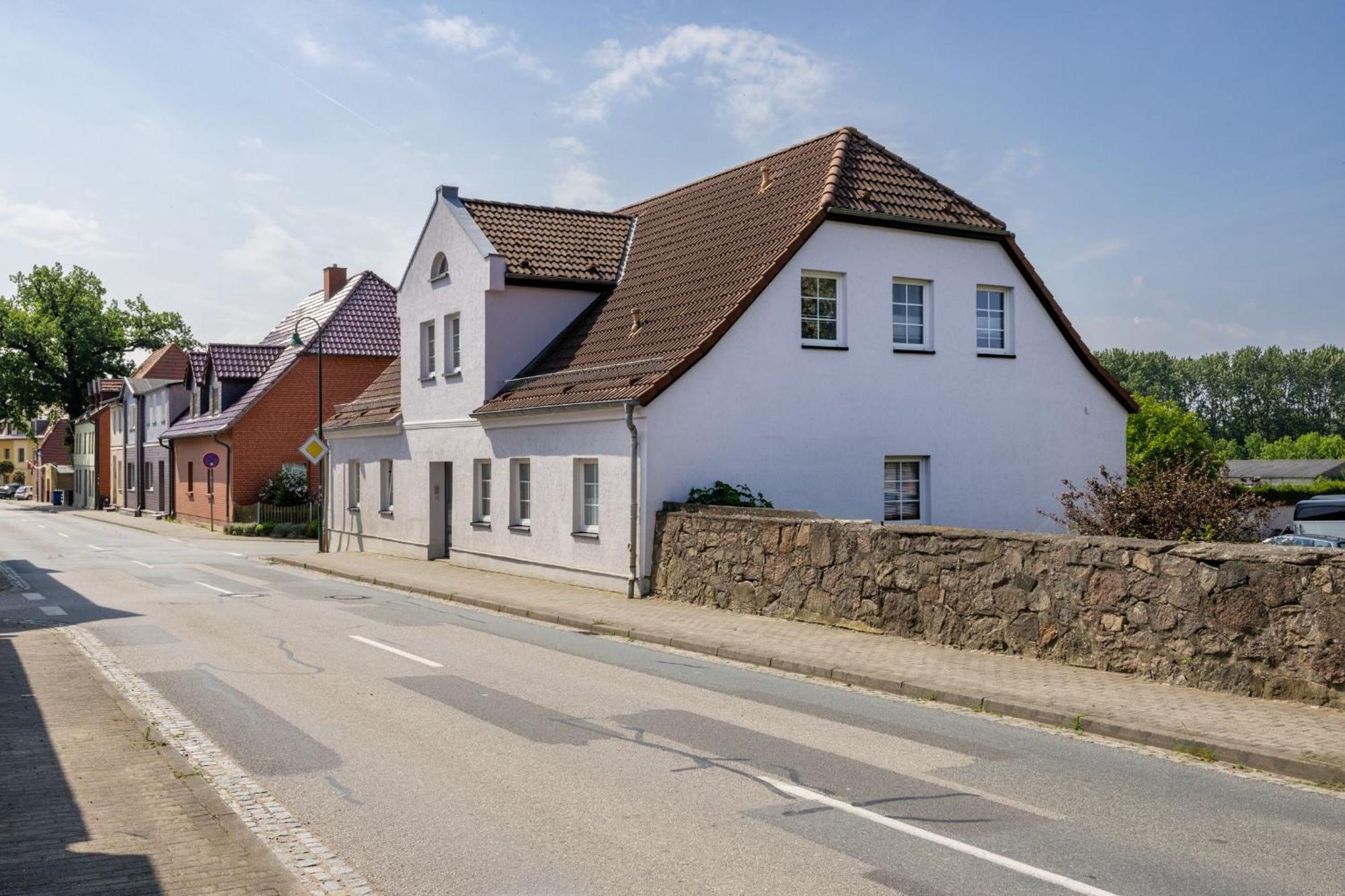 Ferienwohnung "Flori'S Ponyhof" Kröpelin Екстериор снимка